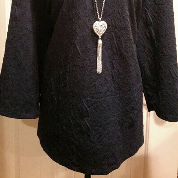 Top - Picture 2 of 4