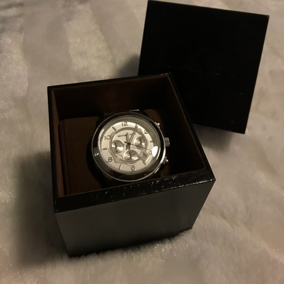 Silver oversized faced Michael Kors Women's Watch - Picture 1 of 4