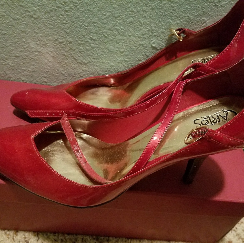 Carlos Santana Mary Jane pumps