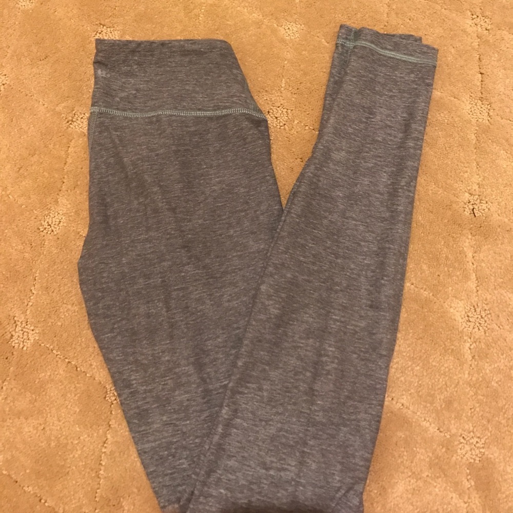 Gray lululemon leggings size 4