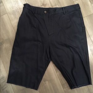 Shades of griege dark blue denim shorts