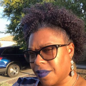 Meet your Posher, Nikki