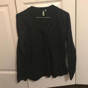 Black shirt