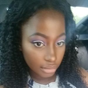 Meet your Posher, Donia