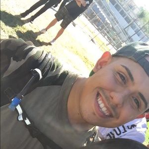 Meet your Posher, Justin