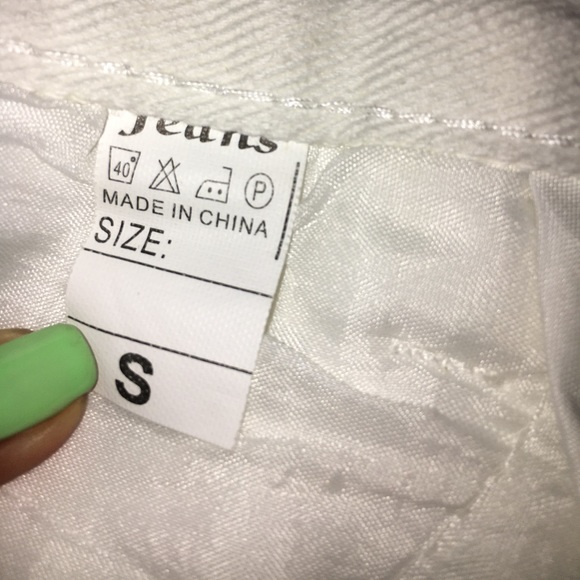 White Shorts - Picture 4 of 4