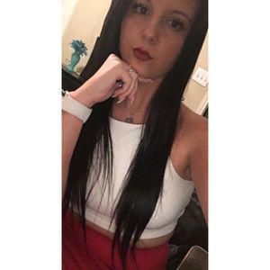 Meet your Posher, Elizabeth