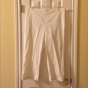 Gap Stretch White Capris - 16