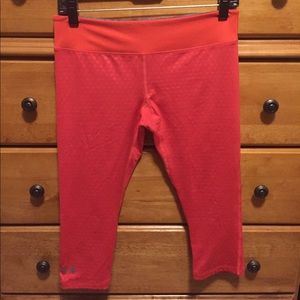 !!SOLD!! Under Armour Leggings