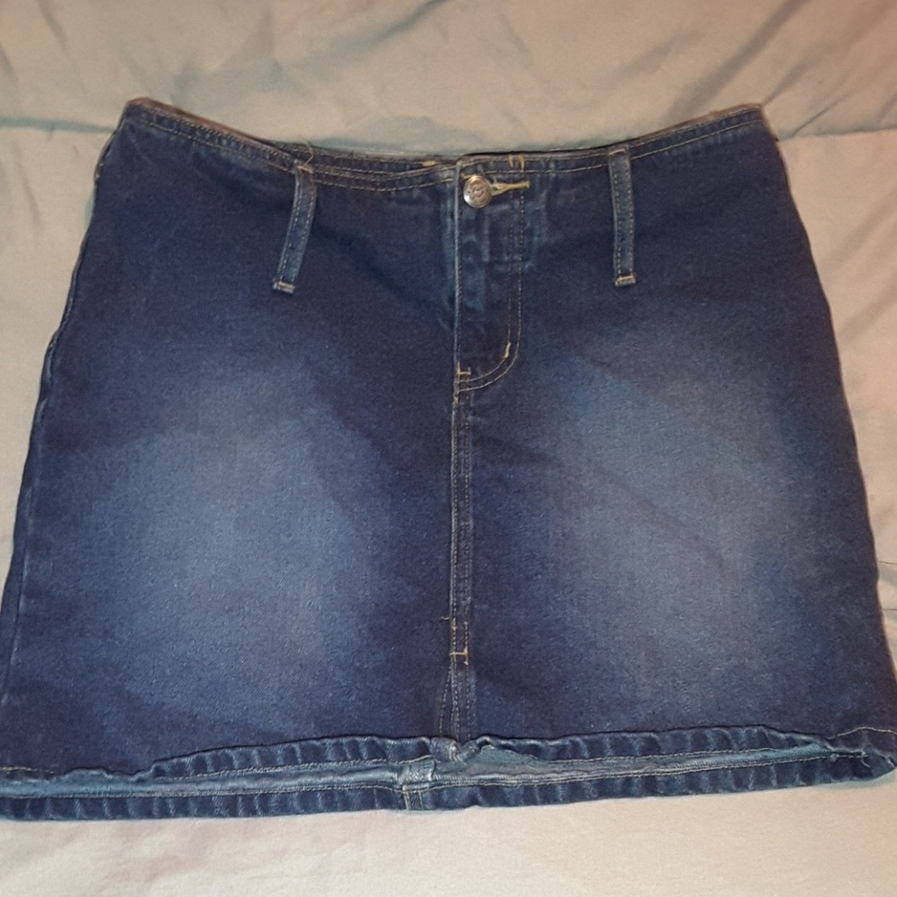 Angels vintage denim skirt size 7