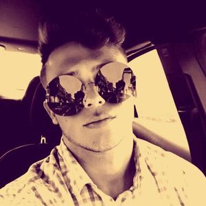 Meet your Posher, Alex