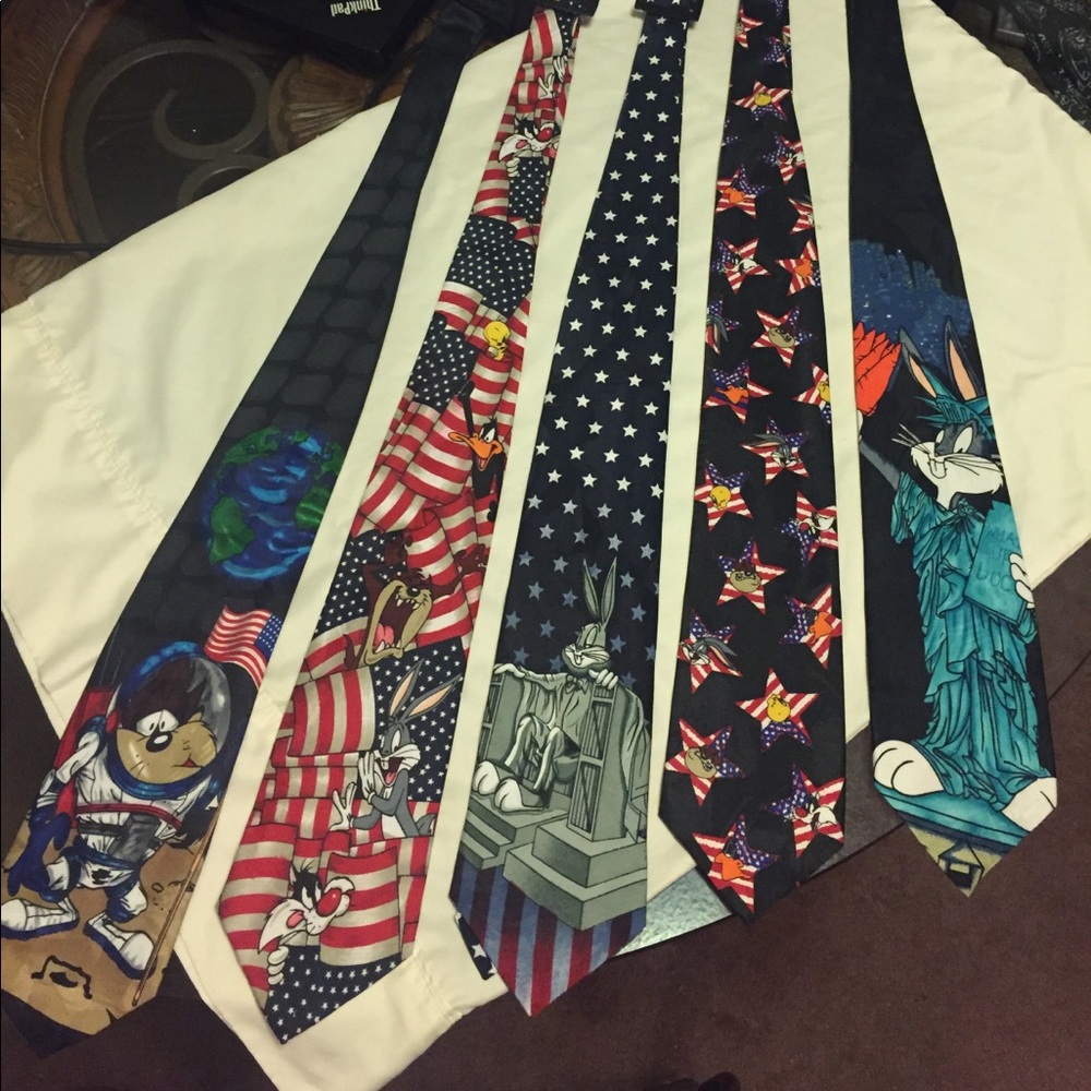 set of 5 american related looney tunes ties