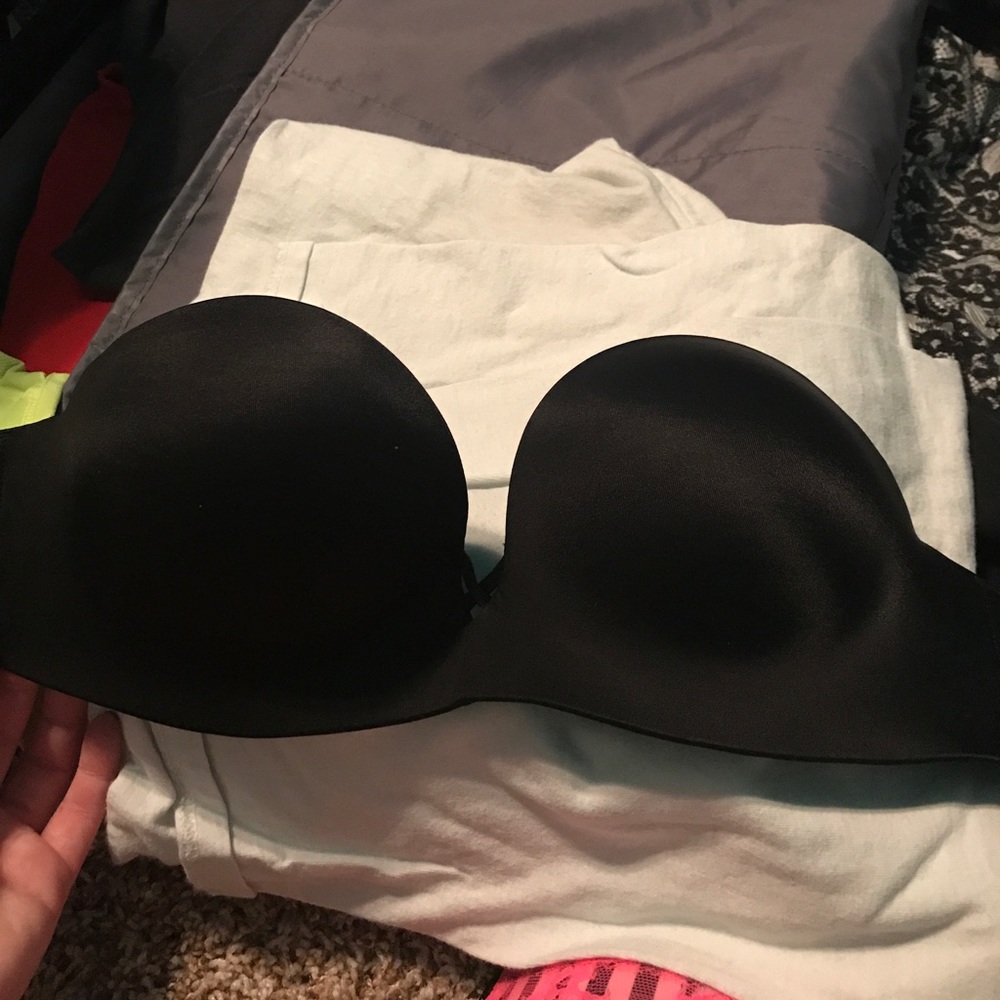 bombshell strapless vs bra