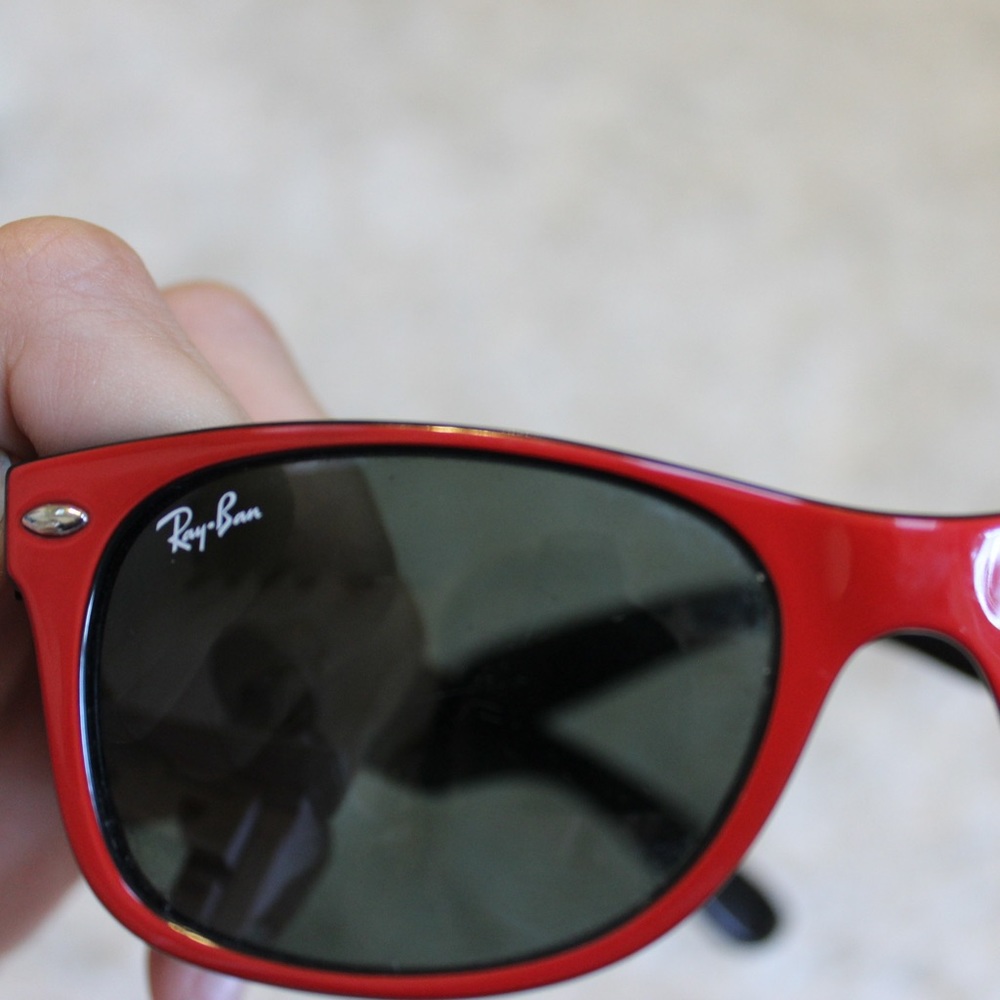 Ray-bans red and black polarized sunglasses - Picture 6 of 6