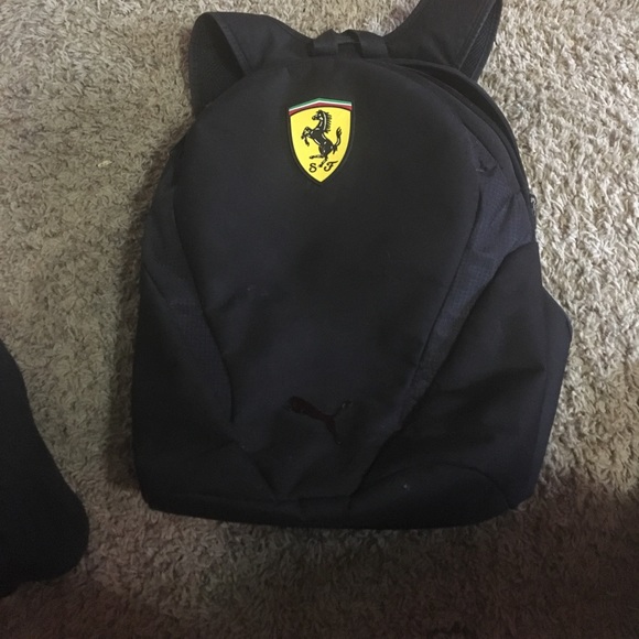 Ferrari back back - Picture 2 of 3
