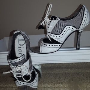 Authentic Christian Dior Oxford pumps