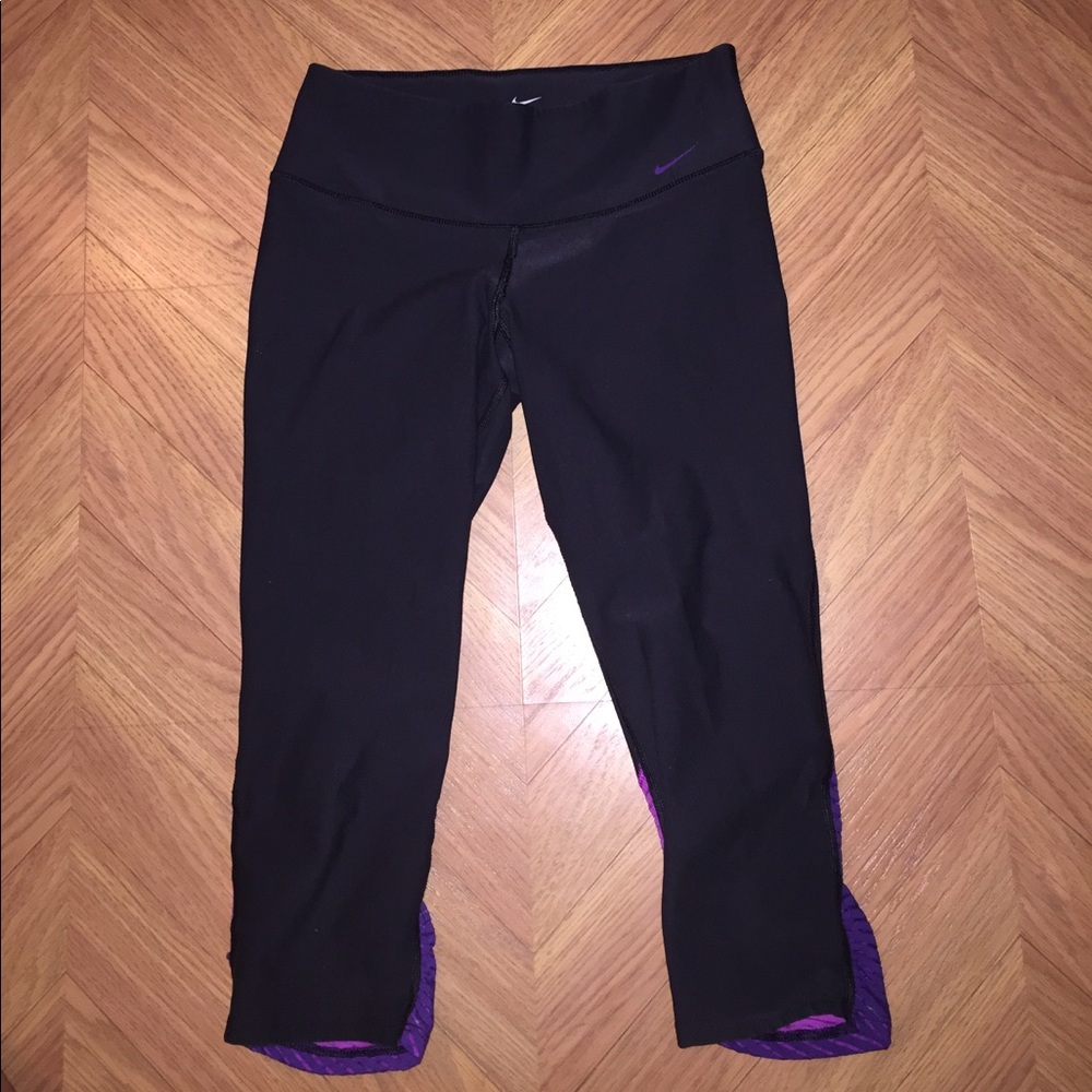 women's nike capris