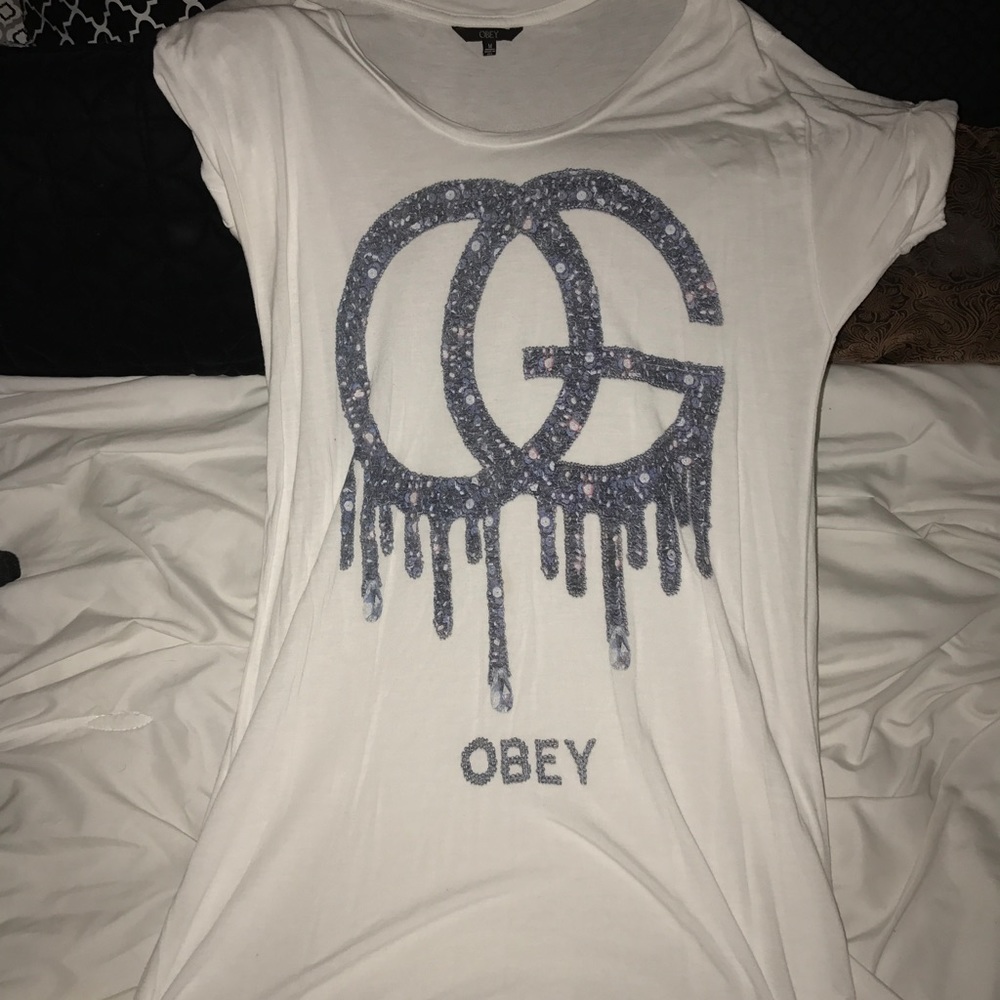 OBEY long tee 💕