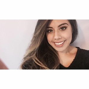 Meet your Posher, Thalia