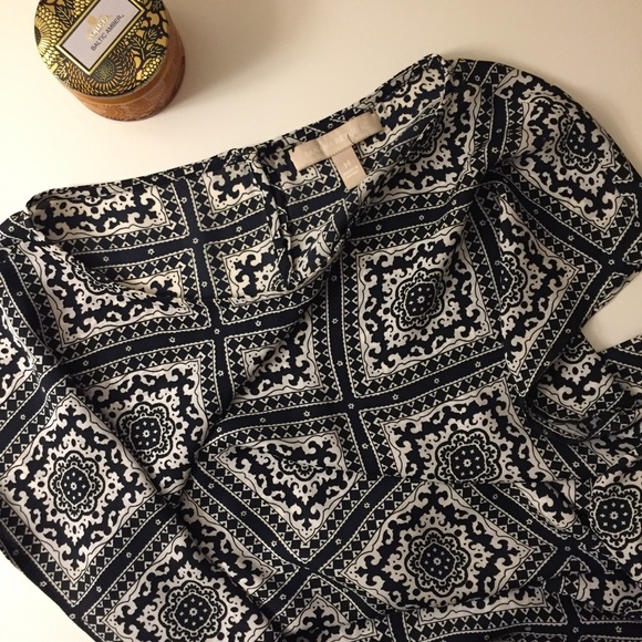 Blue Patterned Blouse - Picture 2 of 4