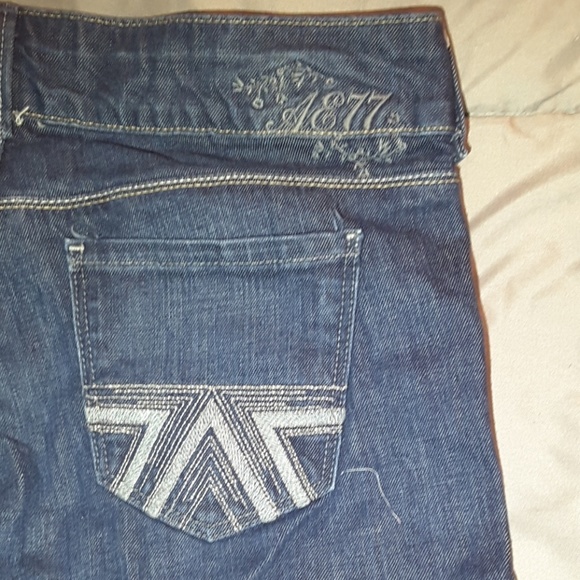 🌻HP🌻 Size 4 American Eagle jeans - Picture 2 of 3