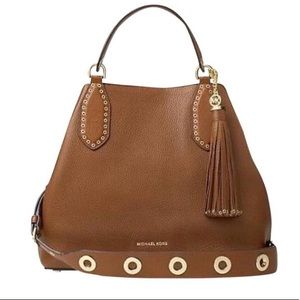 ⭐️SOLD⭐️ MICHAEL Michael Kors Brooklyn Tote