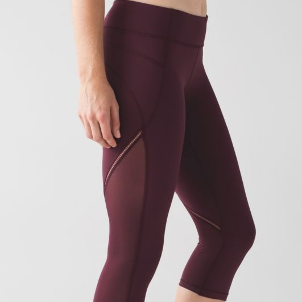 sold Lululemon Sculpt It Crop