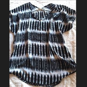 Tie dye top 🖤