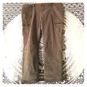 Army green cargo skinny jegging