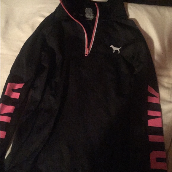 Girls pink workout jacket. - Picture 1 of 3