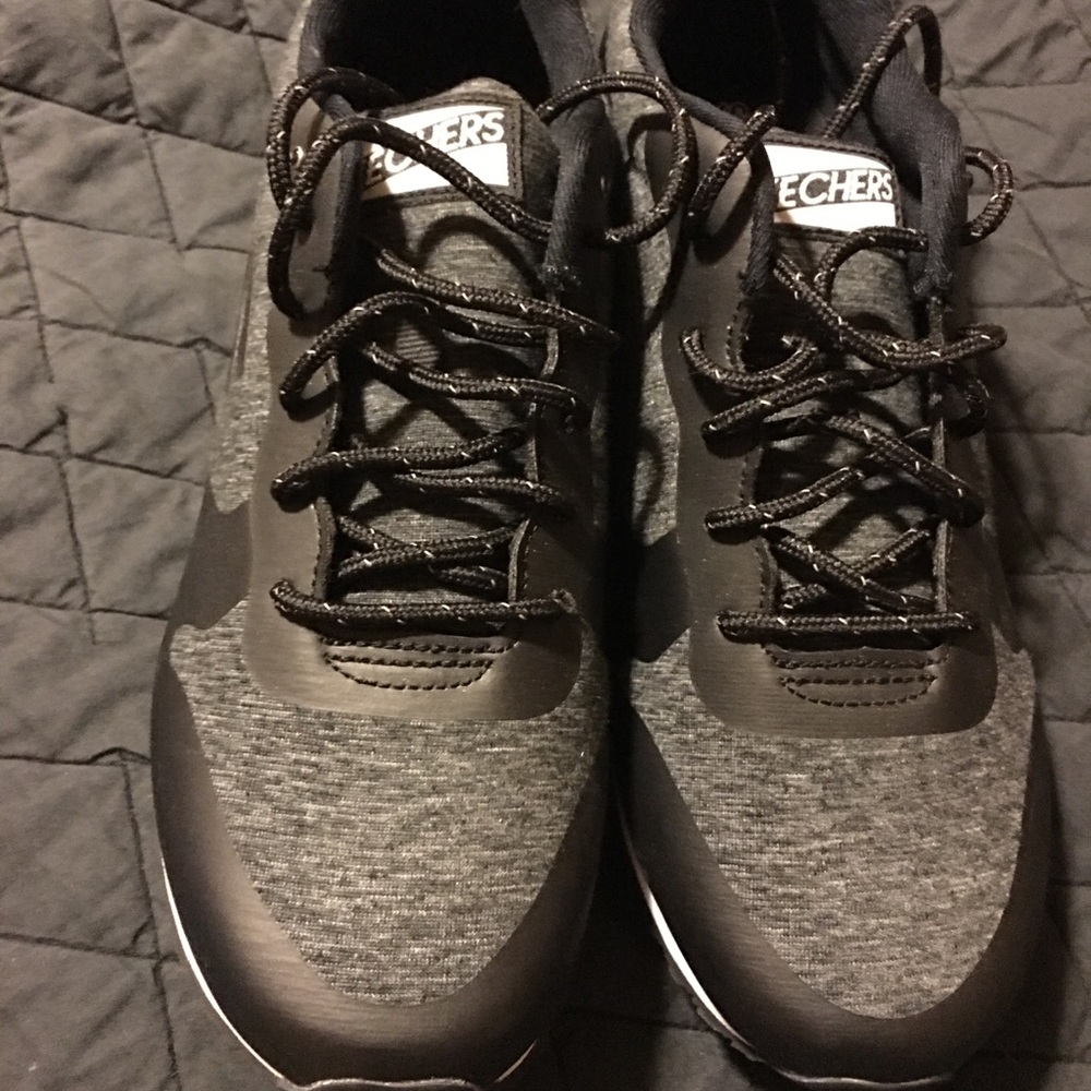 Skechers Women's Sneakers Never worn!