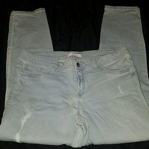 BOYFRIEND JEANS- REFUGE