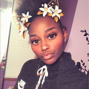 Meet your Posher, Angel