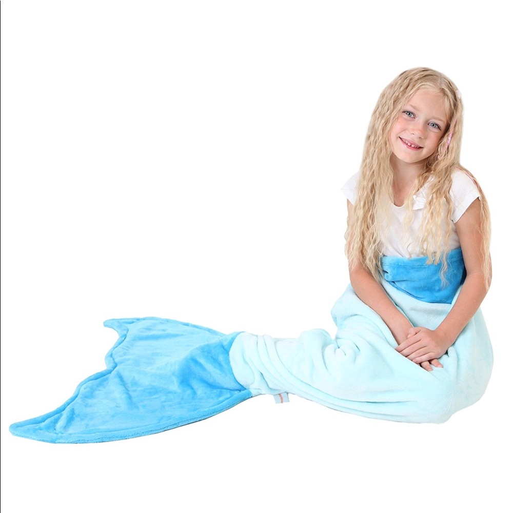 Fleece Mermaid Tail Blanket