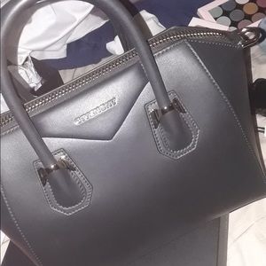 WOMENS GIVENCHY BAG‼️ 1000% AUTHENTIC‼️
