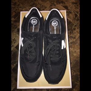 MK Michael Kors Stanton Trainer Black Suede Size 8