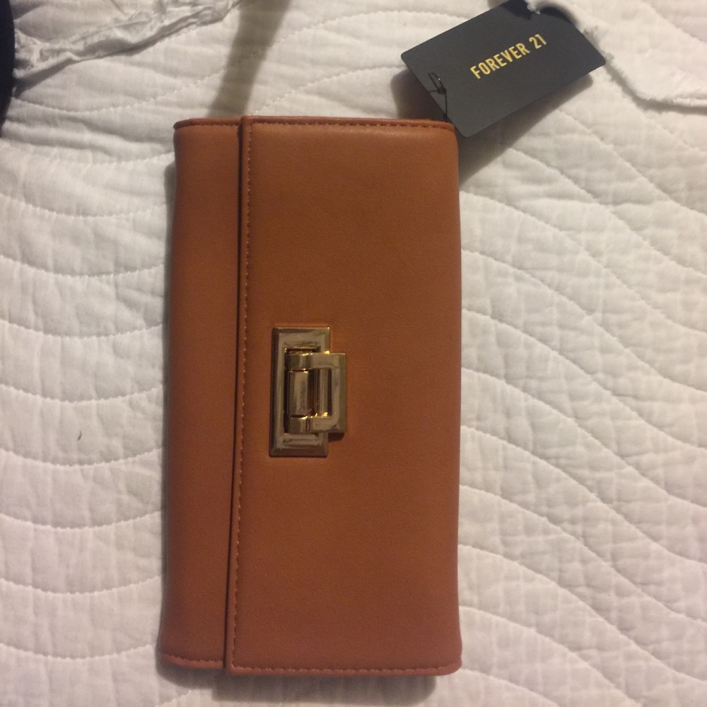 Forever 21 wallet