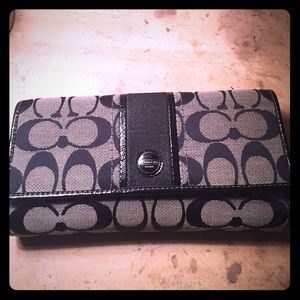 Coach wallet