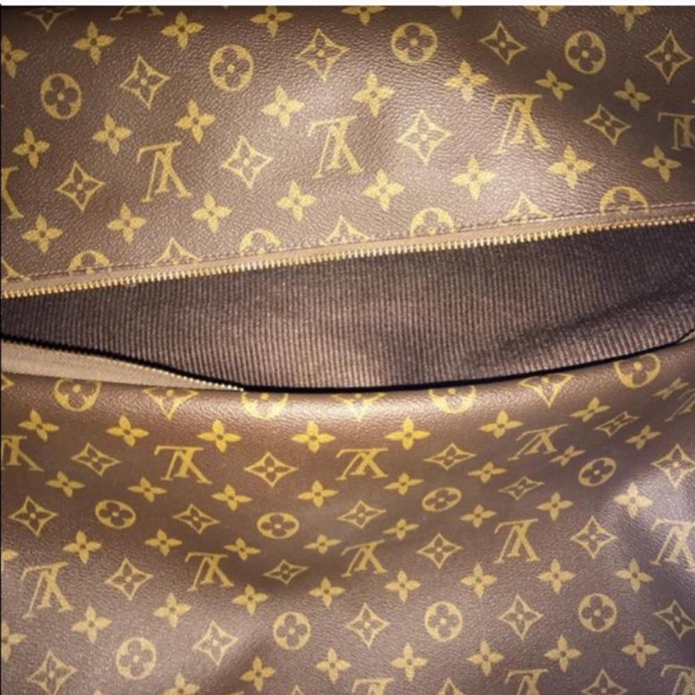 100% Authentic Louis Vuitton Bandolier MUST SELL - Picture 6 of 8