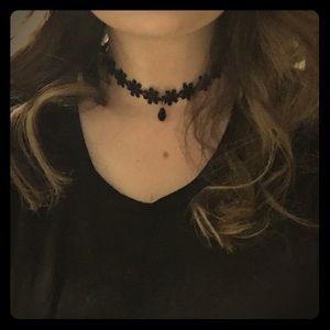 its complic8ed chokers