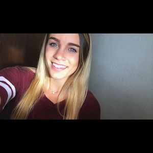 Meet your Posher, Halona