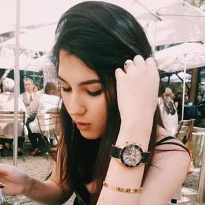 Meet your Posher, Jasmine