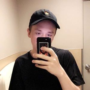 Meet your Posher, Matthew