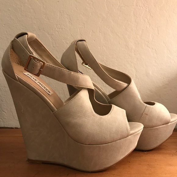 Steve Madden Xternal Wedges in Bone Size 7.5 - Picture 2 of 4