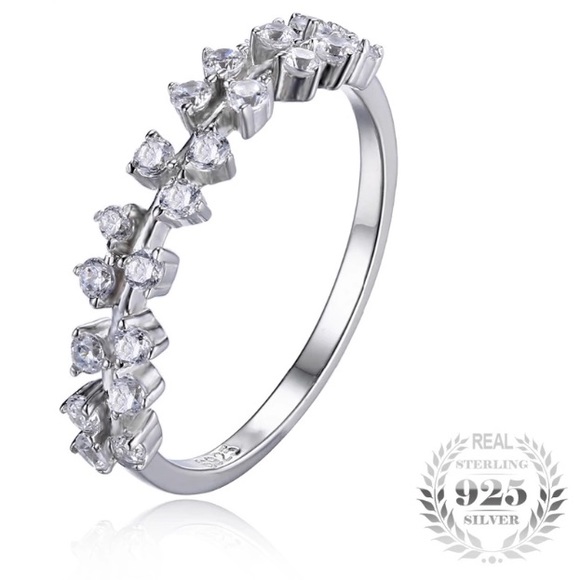 Sterling Silver CZ Clover Ring - Picture 4 of 7