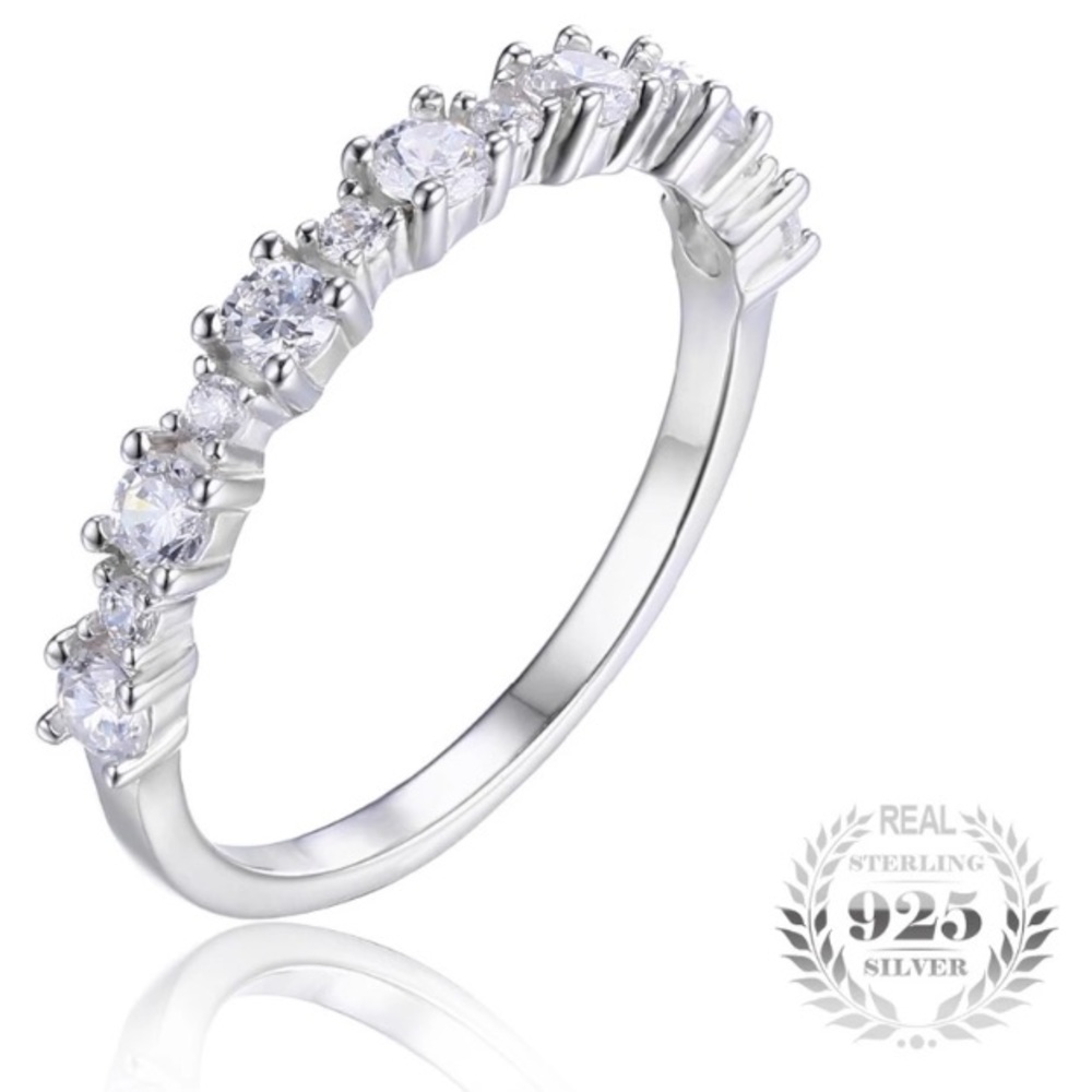 Sterling Silver CZ Ring 💍 - Picture 4 of 8