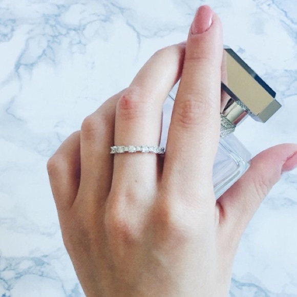 Sterling Silver CZ Ring 💍 - Picture 3 of 8