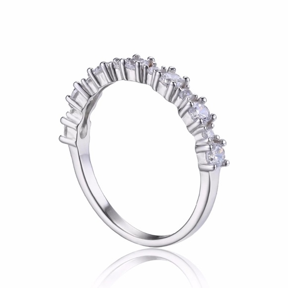 Sterling Silver CZ Ring 💍 - Picture 7 of 8