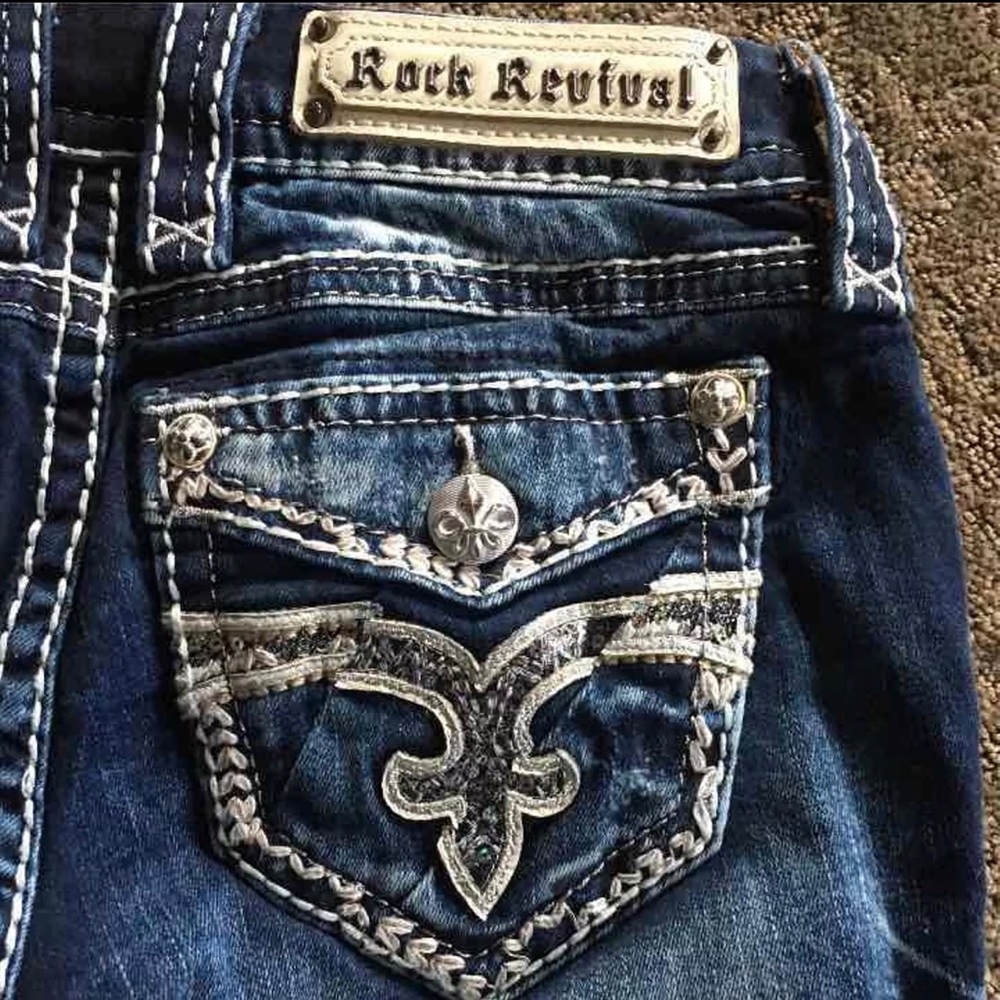 ❌SOLD ON FB❌ Rock Revival Cherilyn