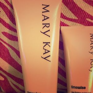 Time wise 3-1 cleanser and moisturizer